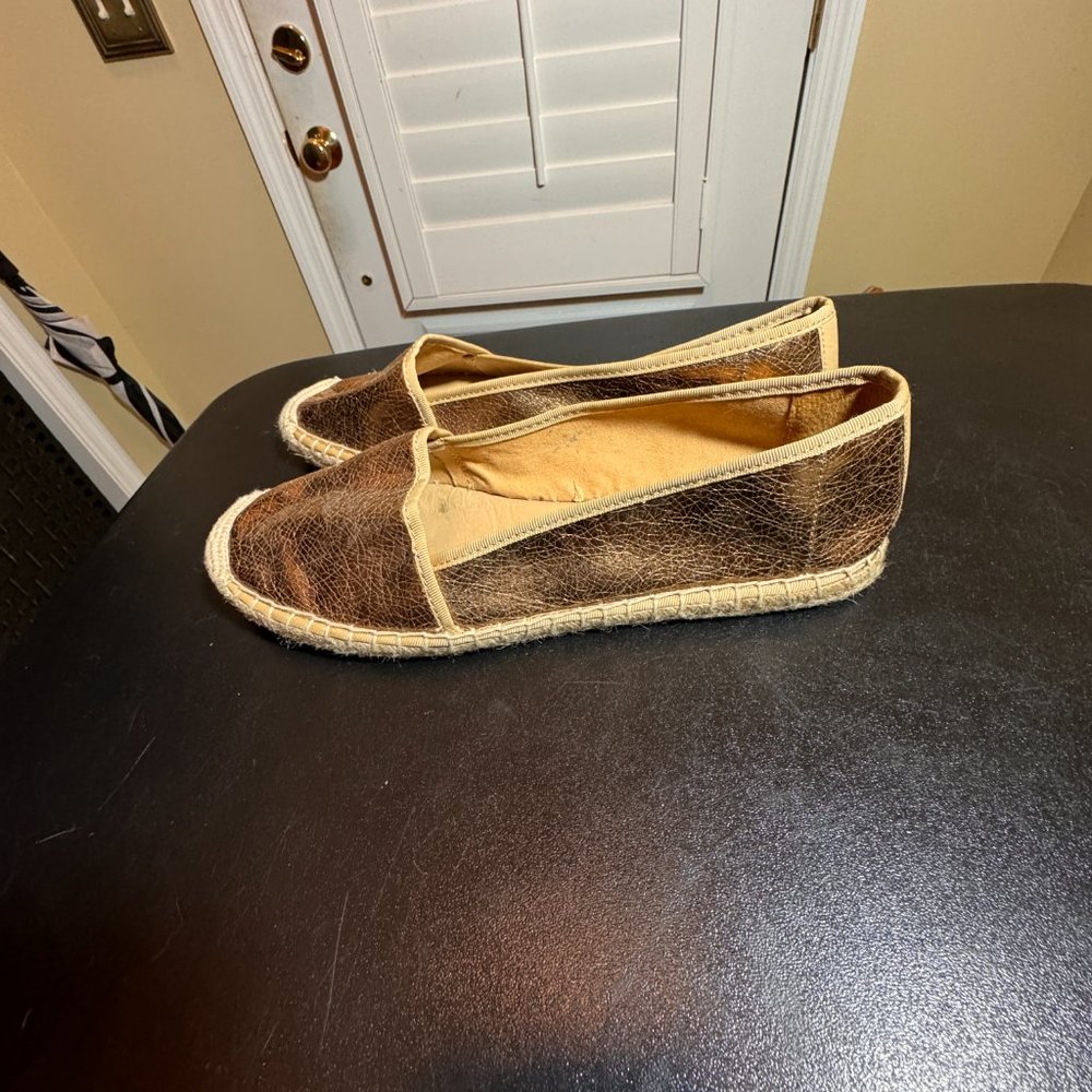 Franco Sarto Size 9 gold slip on espadrille